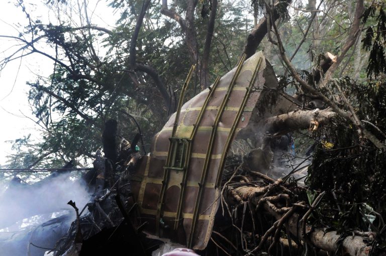 Hallan caja negra de avión estrellado en Cuba, está en buenas condiciones