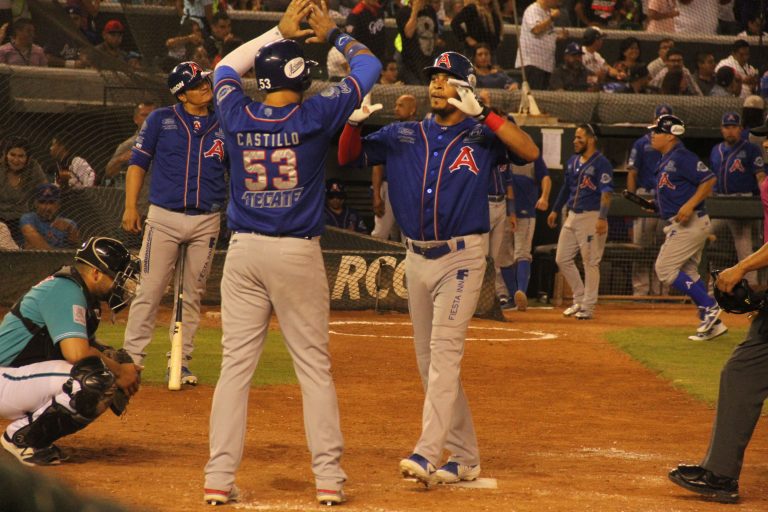 Acereros gana 10-4 a Saraperos para empatar clásico coahuilense 