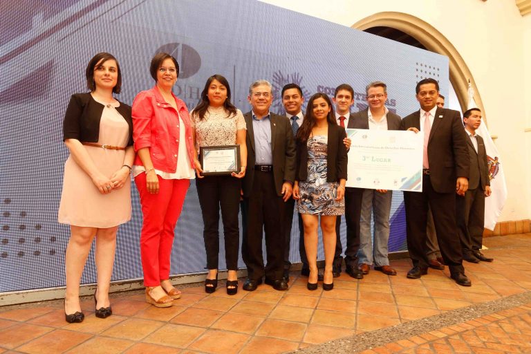 En la UA de C premian a los ganadores de la IV Competencia Nacional de Debate sobre Derechos Políticos