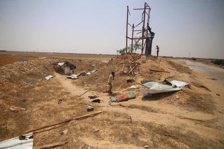 Fuerza aérea de Israel ataca 35 objetivos y túnel transfronterizo en Gaza