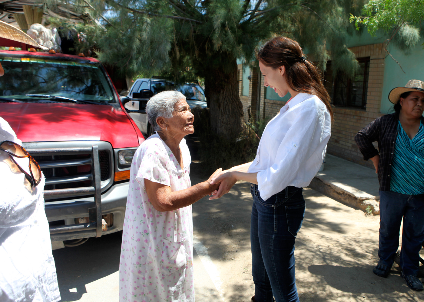 Lili Saucedo propone ambulancia aérea para el campo