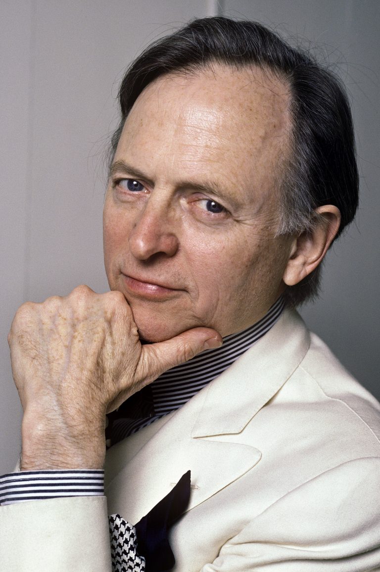 Muere a los 87 años Tom Wolfe, el renombrado escritor y cronista considerado como el padre del Nuevo Periodismo