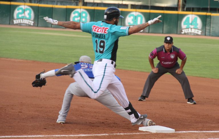 Saraperos derrota 10-3 a Acereros de Monclova y se queda con el clásico coahuilense