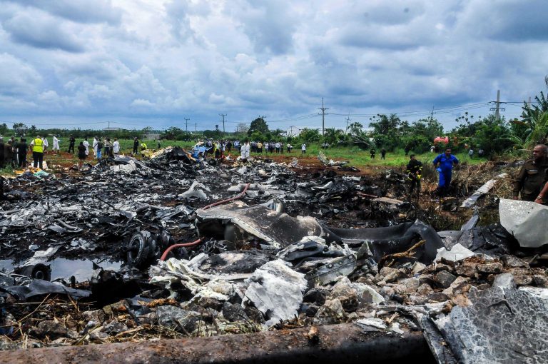 Inicia identificación de víctimas de accidente de avión en Cuba