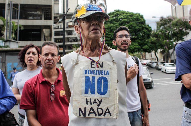 Crisis en Venezuela, consecuencia de su dependencia al petróleo