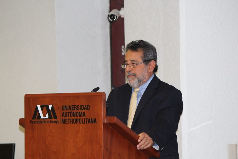 Enfrentan universidades desafíos ante la sociedad digital