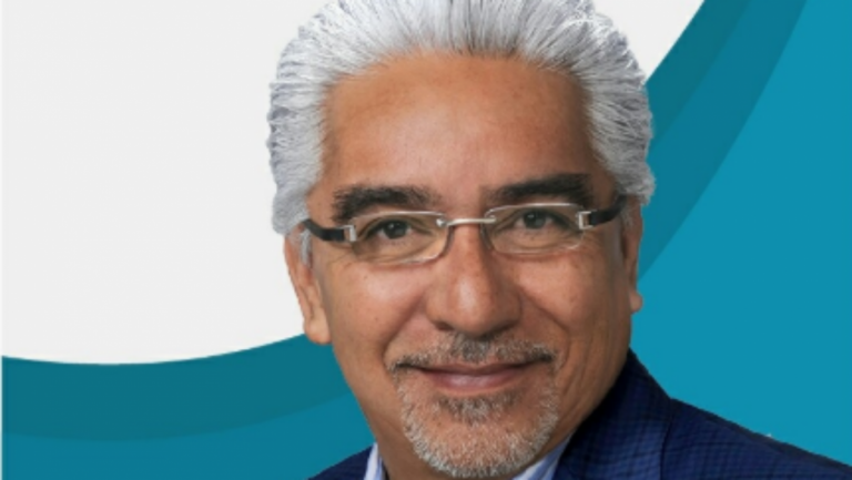 López Obrador dobla a Televisa y Milenio; consigue que despidan a periodista que lo criticó