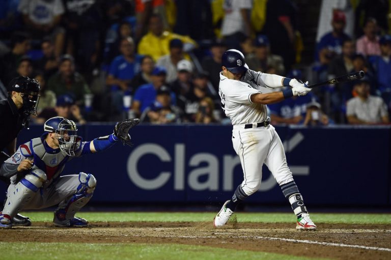 Se llevan Los Padres la serie ante Dodgers en Monterrey