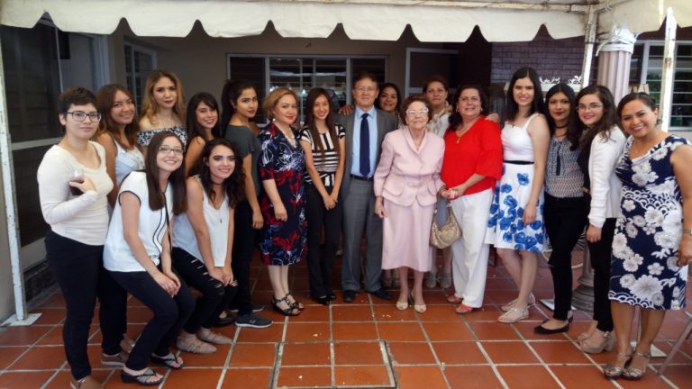 Cumple Residencia Femenil de la UA de C 47 años de labor ininterrumpida