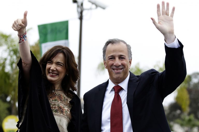 Meade: no le tememos a los ‘rudos’; SNTE arropa a candidato