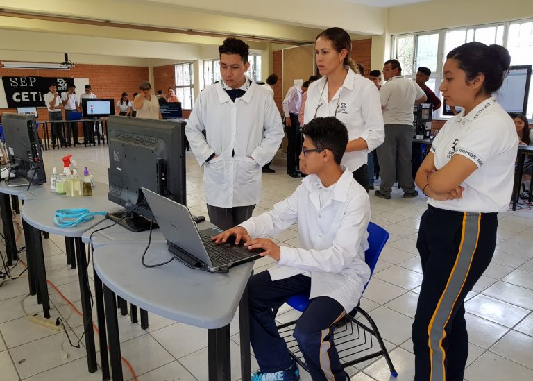 Concluyen semana cultural con muestra de proyectos