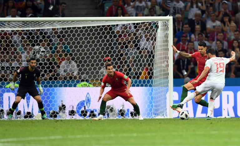 Triplete de Ronaldo permite a Portugal empatar 3-3 con España