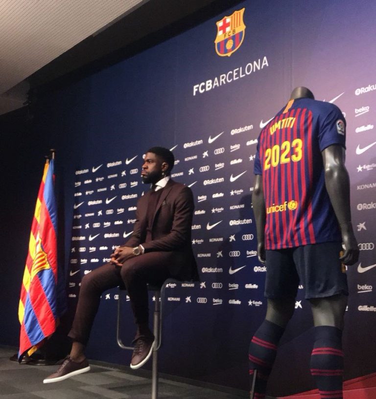 Samuel Umtiti renueva con Barcelona para cinco temporadas 