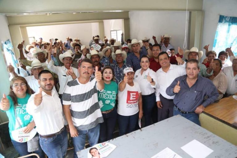 Verónica Martínez hace campaña en Castaños