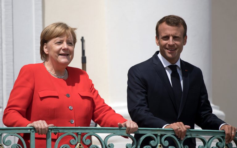 Merkel y Macron debaten sobre propuestas comunes de reformas de UE 