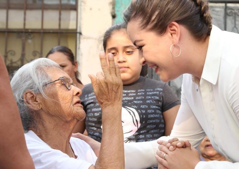 Se compromete Verónica Martínez instalar casas de gestión en cada municipio de Coahuila