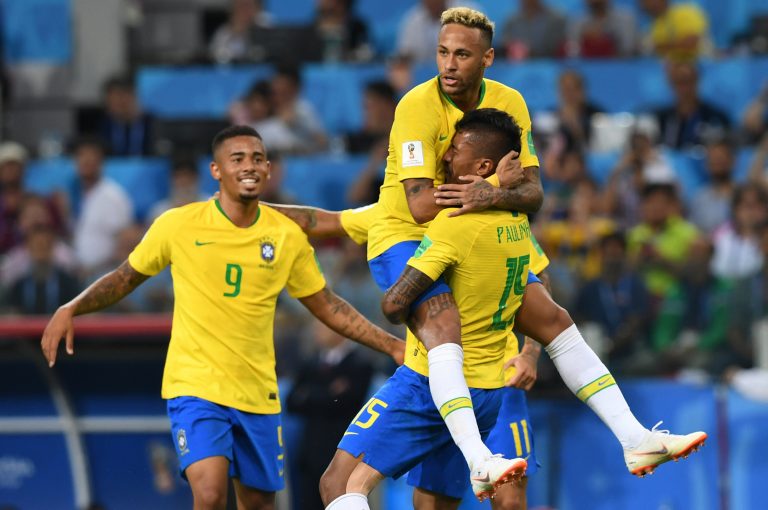 Brasil vence a Serbia y avanza a octavos por delante de Suiza