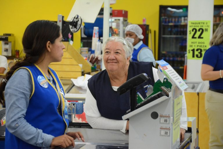 El programa Adultos Mayores en Plenitud beneficia a 380 personas en Región Centro