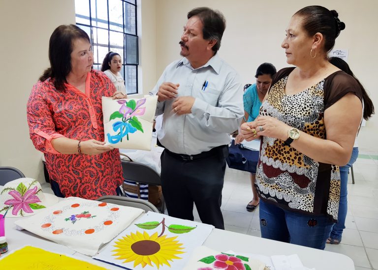 Arranca oficialmente el programa Maquila en Casa