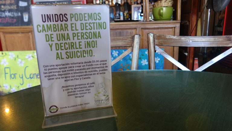 Promueve sitio de café, campaña contra suicidio