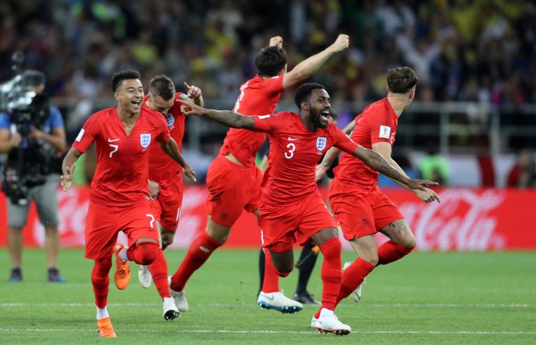 Inglaterra vence a Colombia en los penales y derriba un muro 