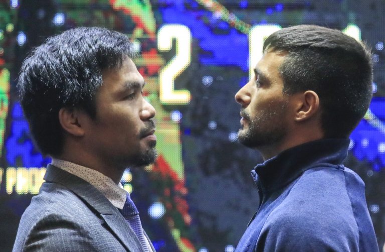 Pacquiao y Matthysse combaten por el título mundial welter de boxeo 