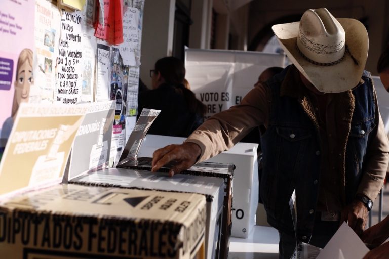 Primeras encuestas de salida estatales: Morena lidera en 6; empate en Puebla y Yucatán