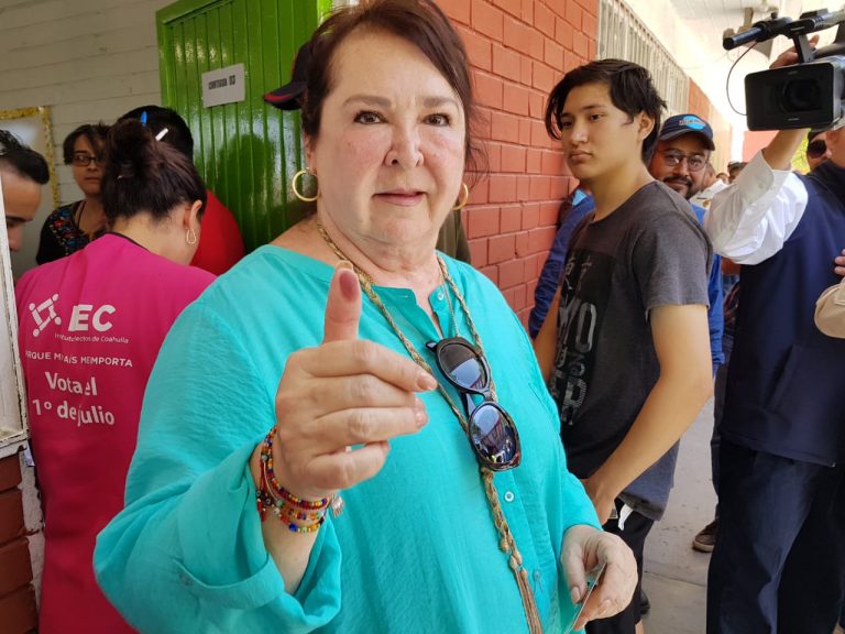 Tita Flores reconoce que las elecciones han sido de mucha afluencia