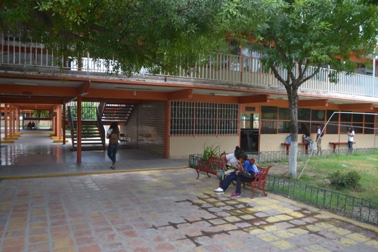 Alrededor de 160 escuelas de nivel básico usan las 12 bodegas de resguardo de materiales