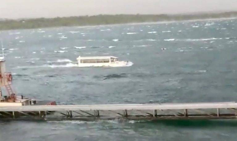 Asciende a 17 cifra de muertos por hundimiento de bote turístico en Estados Unidos 