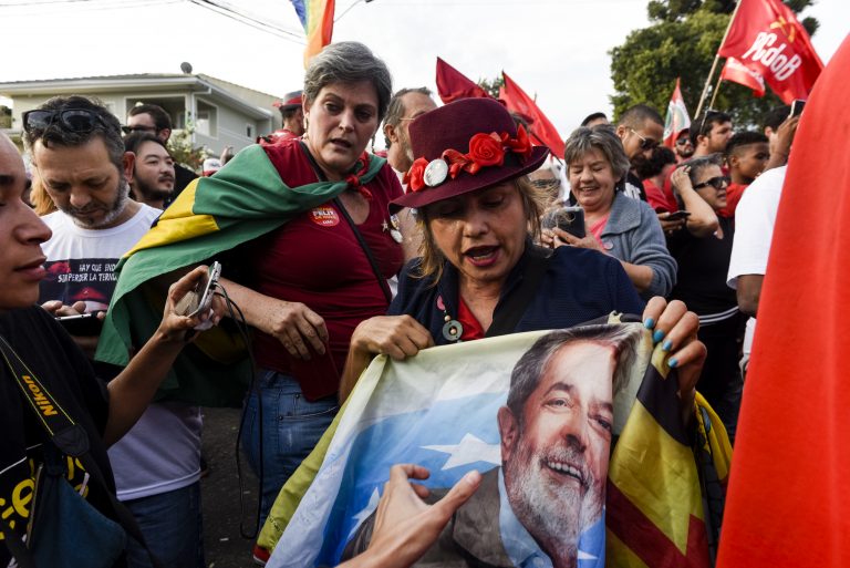 Avalancha de pedidos «habeas corpus» piden libertad de Lula en Brasil