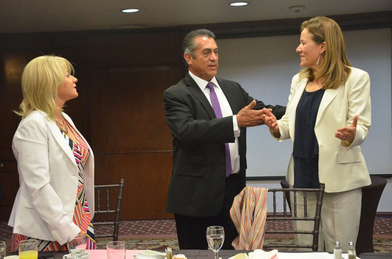 Multan a Zavala, el Bronco y Ríos Piter por copias y firmas simuladas