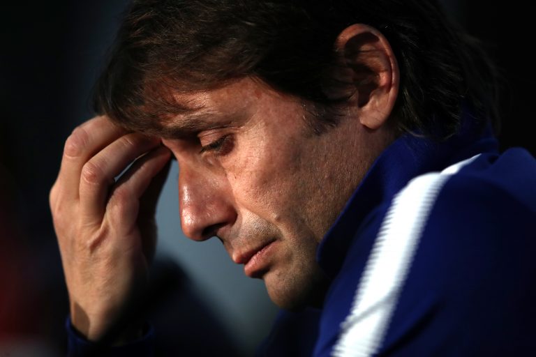 Chelsea despide a su entrenador, Antonio Conte 