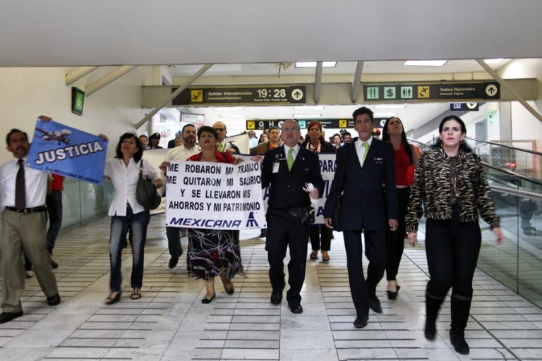 Continúan pendientes liquidaciones de personas que laboraron en Mexicana de Aviación
