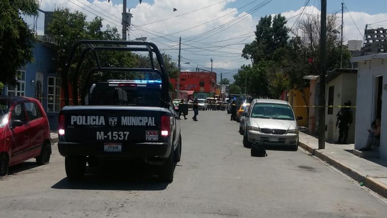 Ubican a estilista muerto y en un charco de sangre en la colonia Satélite Sur