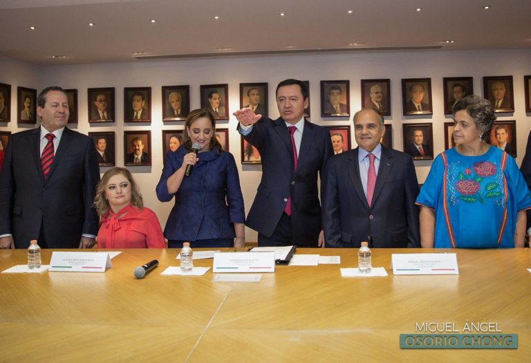 Osorio Chong será coordinador del PRI en el Senado