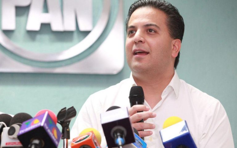 Panistas afines a Felipe Calderón piden relevo en dirigencia de PAN