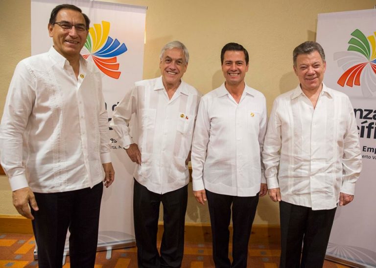 Peña Nieto dialoga con integrantes de la Alianza del Pacífico y del Mercosur