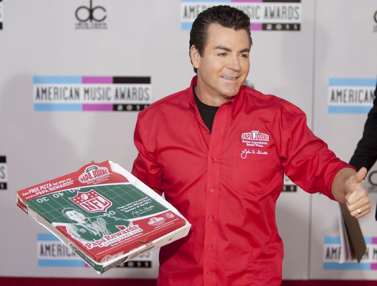 Renuncia director de pizzerías Papa John’s tras usar adjetivo racista