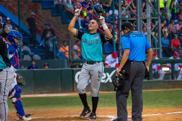 Saraperos derrota 11-6 a Generales en Durango y amarra la serie en patio ajeno