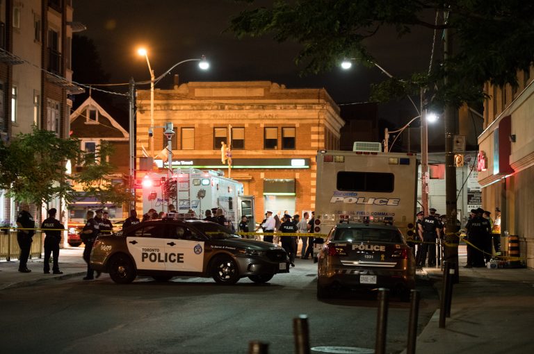 Tiroteo en Toronto deja 2 muertos y 12 heridos 