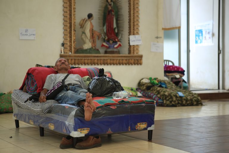 Dolor y reproches un mes después de la erupción del Volcán de Fuego 