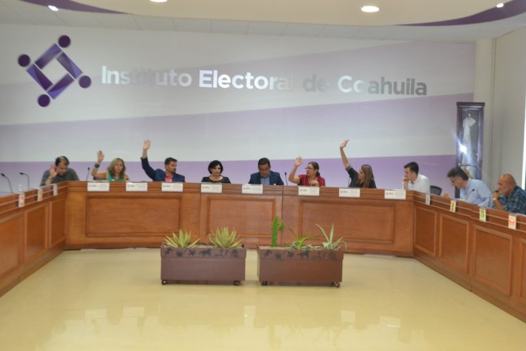 Determina IEC que mini partidos pueden continuar con su registro