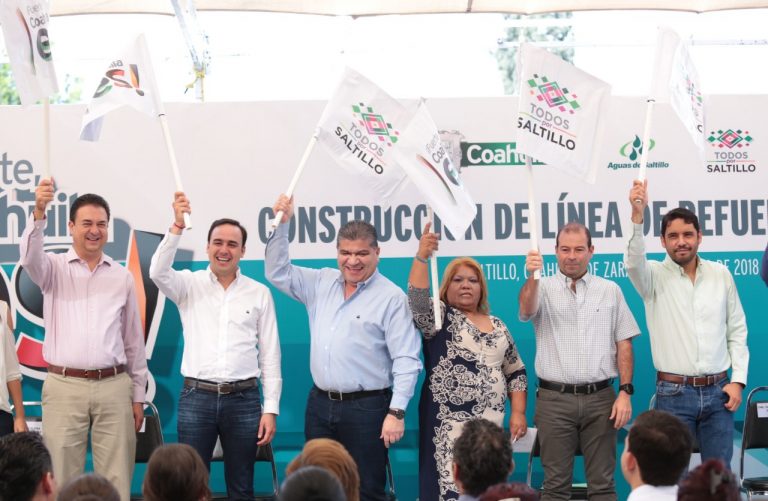 Inicia Gobernador obra de línea de refuerzo de agua potable en Saltillo