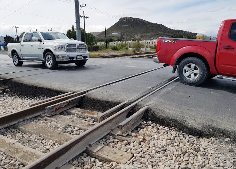 Mejora la circulación vial por carretera Los Pinos