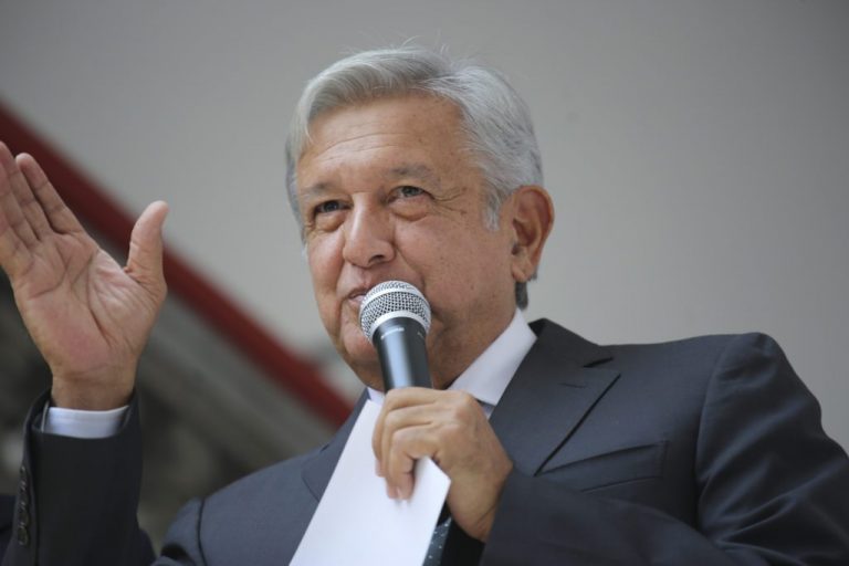 López Obrador quiere que consultas ciudadanas sean ‘vinculatorias’