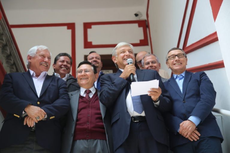 AMLO creará Segalmex, una fusión de Liconsa y Diconsa