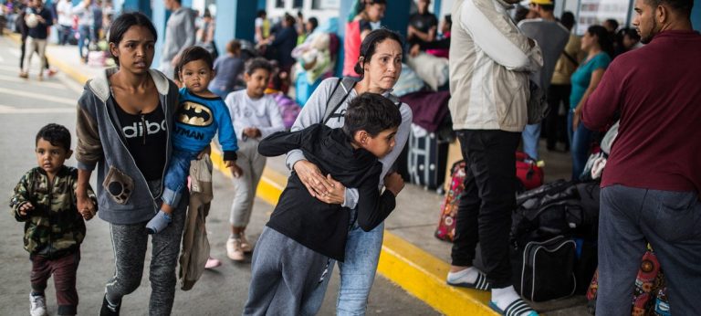 Brasil decreta el uso de las Fuerzas Armadas para reforzar la seguridad en la frontera con Venezuela