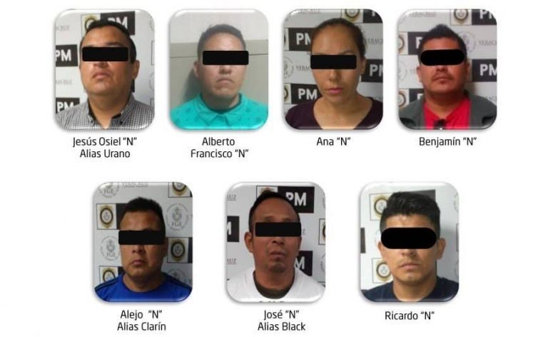 Fiscalía arresta a siete ex policías por desaparición forzada en Veracruz 