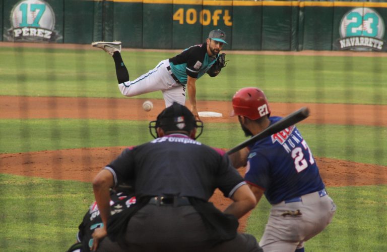 Generales de Durango triunfa 6-3 ante Saraperos en inicio de serie norteña